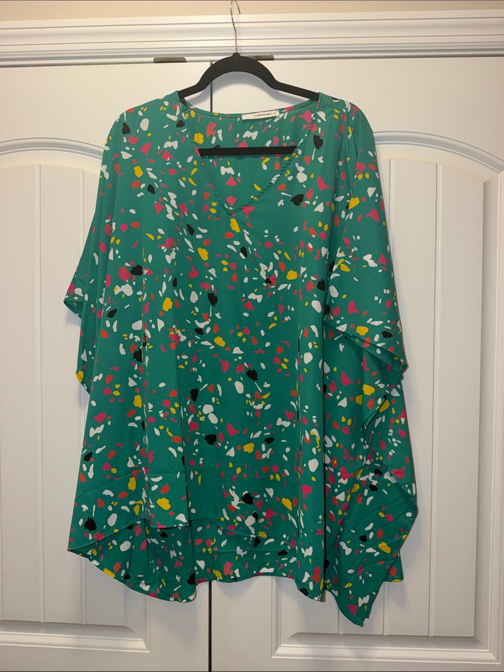 Caramela V-Neck Tunic Top